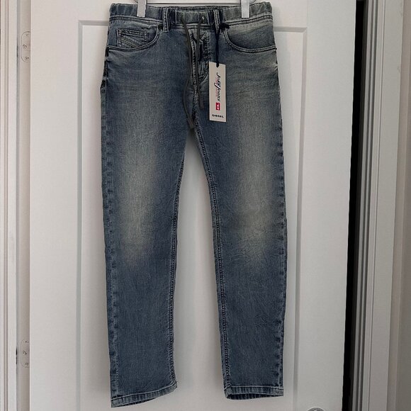 DIESEL WAYKEE JOGG JEANS IN LIGHT BLUE - Picture 2 of 6